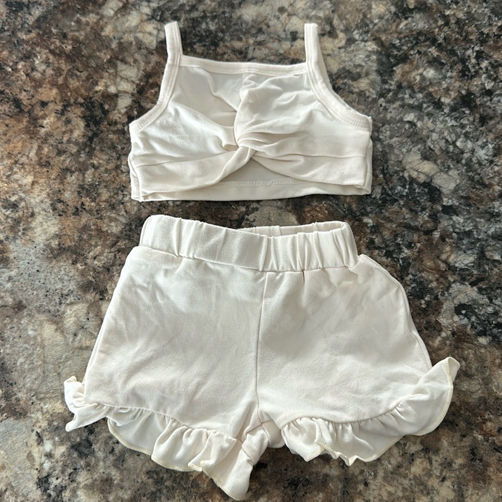 Bailey blossom outfit